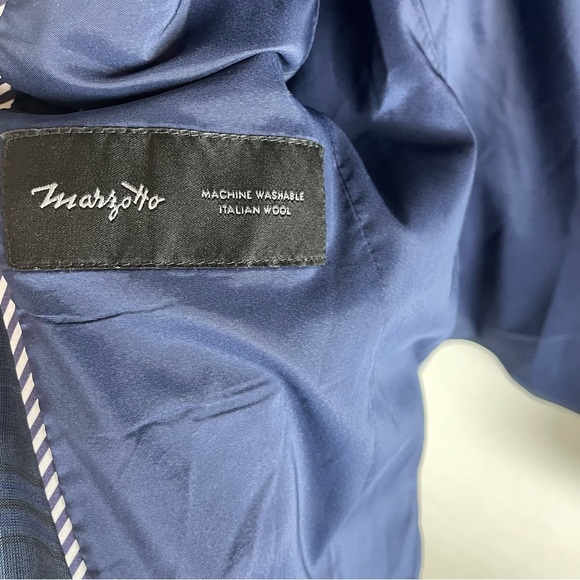 Banana Republic Dark Blue Checkered Blazer - Picture 3 of 5